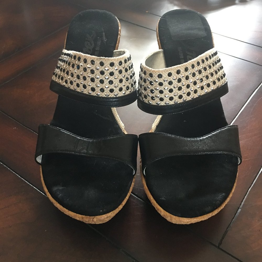 Onex Wedge Sandals with Bling! - Excellent Preowned Condition - Size 8